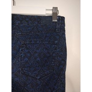 Guess Women's Stretchy Patterned Jeggings